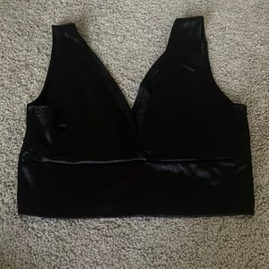 Silky black crop